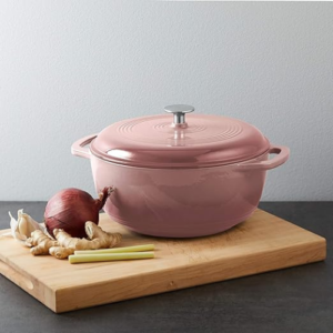 Enameled Cast Iron Covered Dutch Oven, 6-Quart, Light Pink (Amazon Basics).
