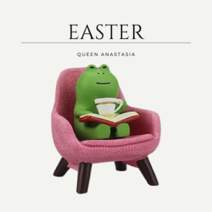 Miniature Frog Figurine - Desk Decoration - Playful Decor